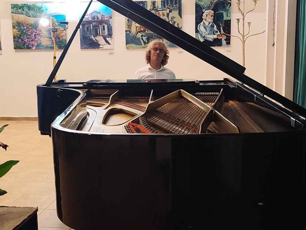 Giancarlo Grande impresionirao publiku, večeras ne propustite Canzoni Napoletane!